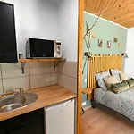 فندق مبيت وإفطار Casa Upupa Montreuil (Pays de la Loire)