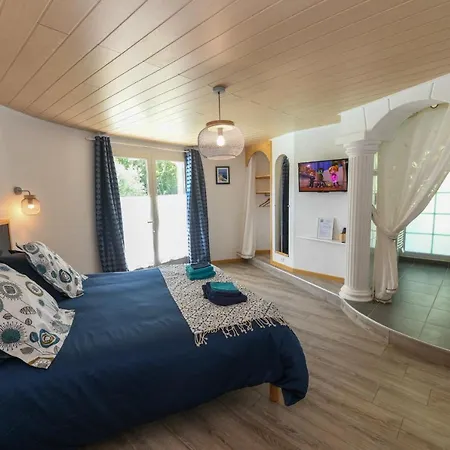 Casa Upupa Montreuil (Pays de la Loire)