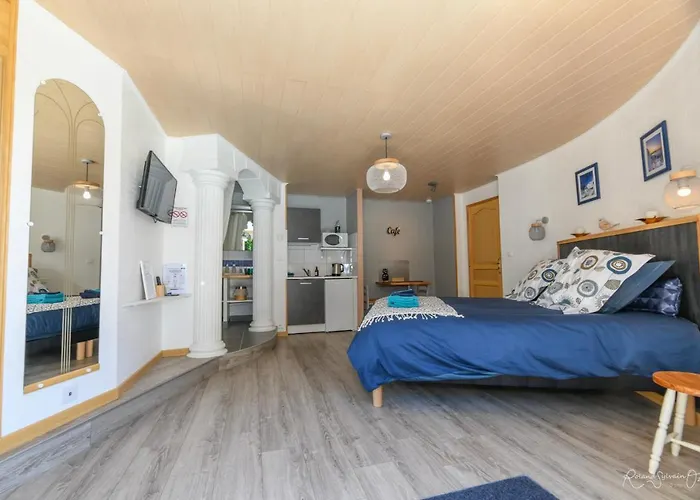 Casa Upupa Montreuil (Pays de la Loire)