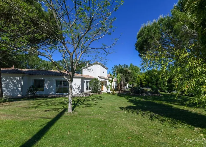 Casa Upupa Couette-café Montreuil (Pays de la Loire)